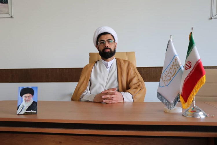 زن مسلمان ستون تربیت نسل پاسدار ارزش‌ها است