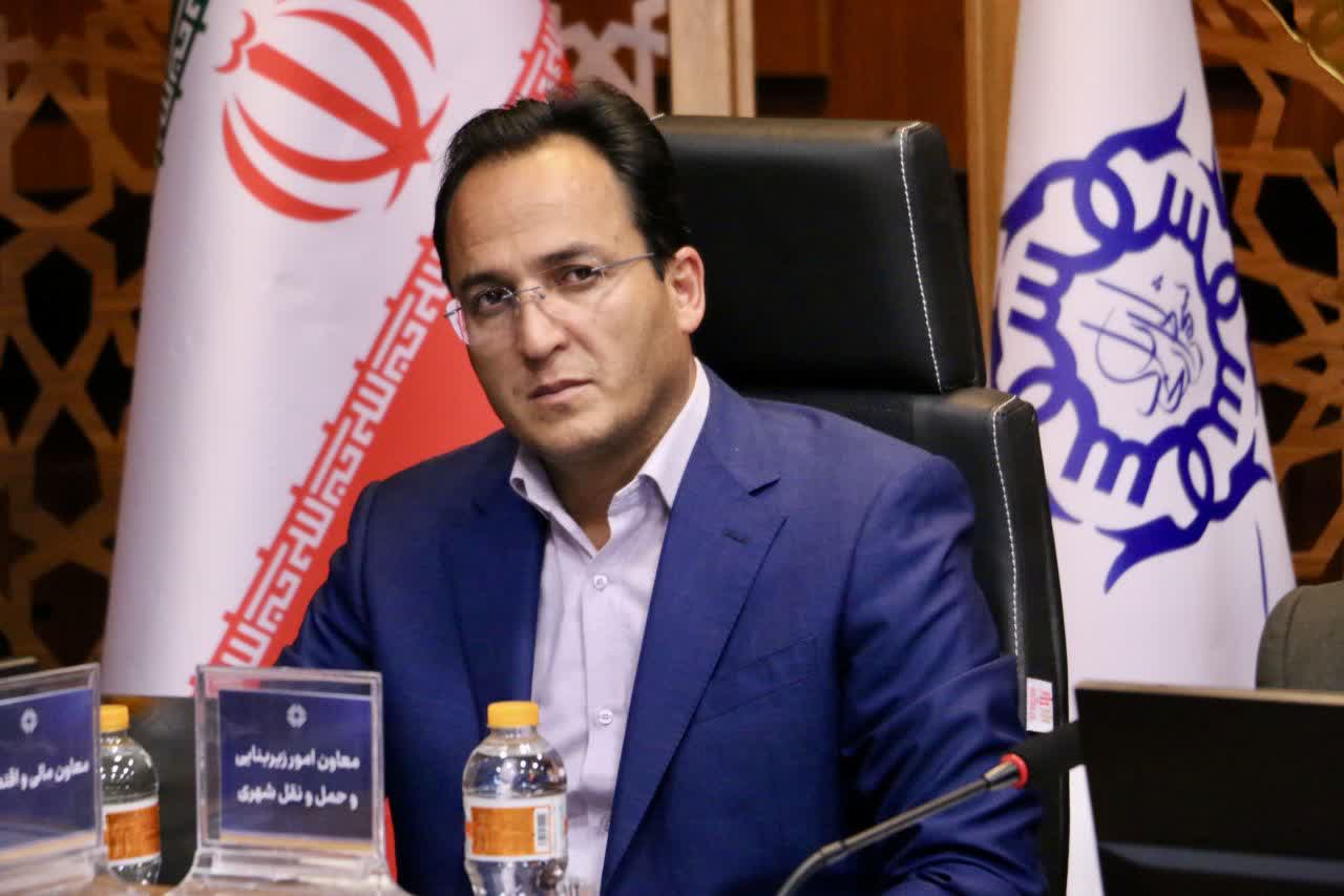 شبکه برق هوایی پیاده‌راه امیرکبیر نوسازی می‌شود