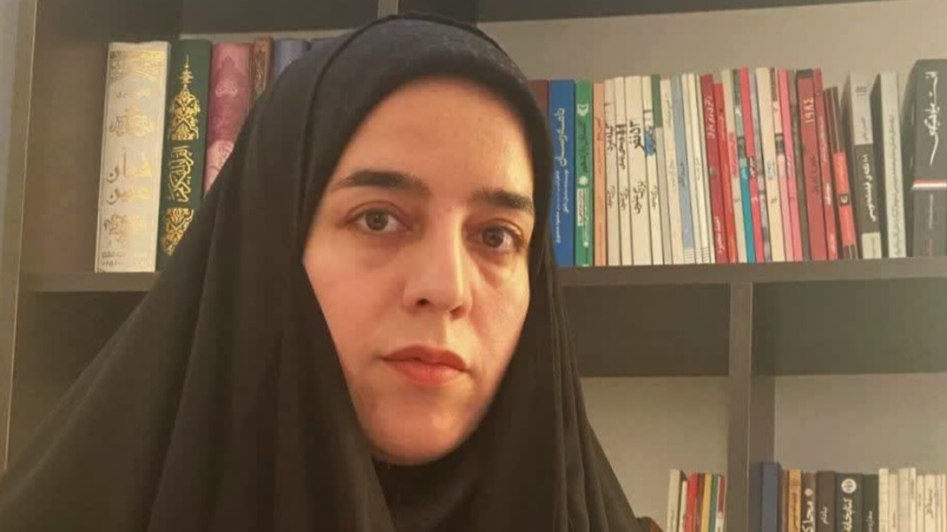 نویسنده می‌تواند با بیان واقعیت‌ها جهاد تبیین کند