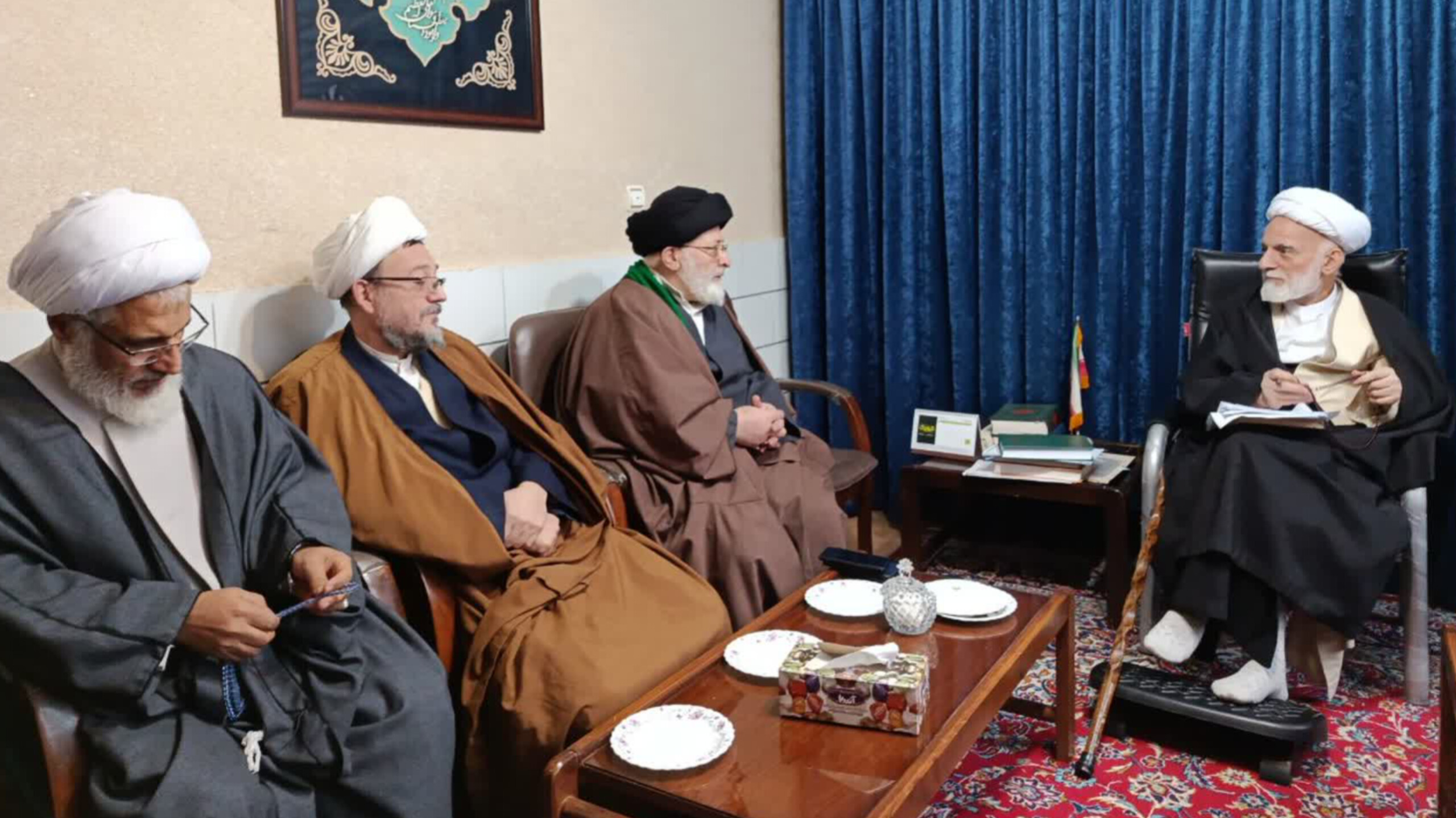 اهتمام جدی برای مشکلات معیشتی طلاب