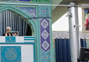 در برابر بدعهدی دشمنان کوتاه نخواهیم آمد