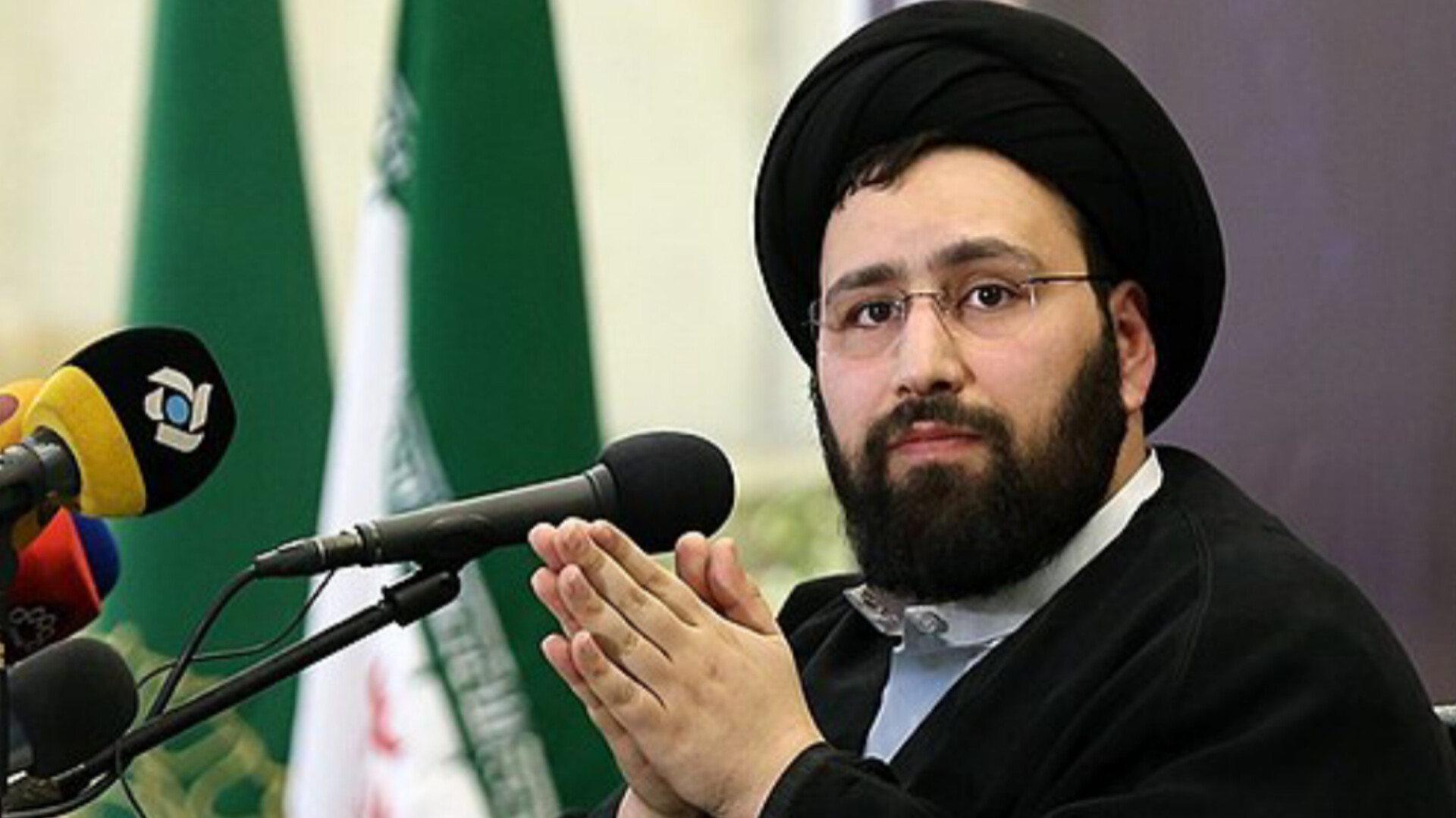 میز مذاکره، سنگری از سنگرهای مبارزه است