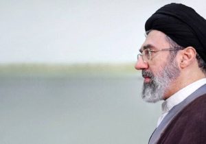 کدام گفتمان به رهبری نزدیک تر است!