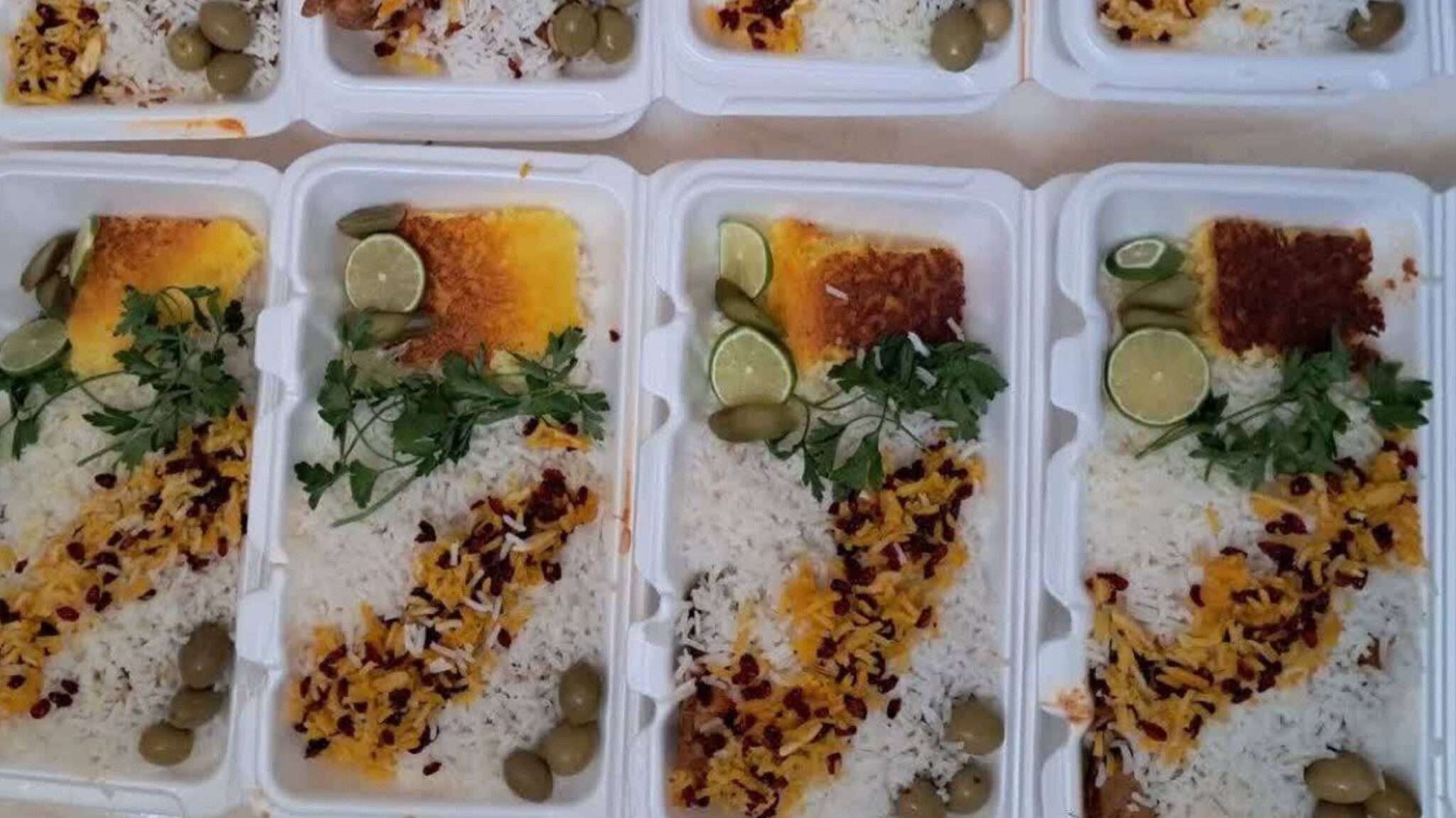 ۷۰۰ پرس غذای متبرک مهمان سفره بیماران اراک