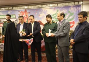 دیدار خانواده شهدا افتخار بزرگ است