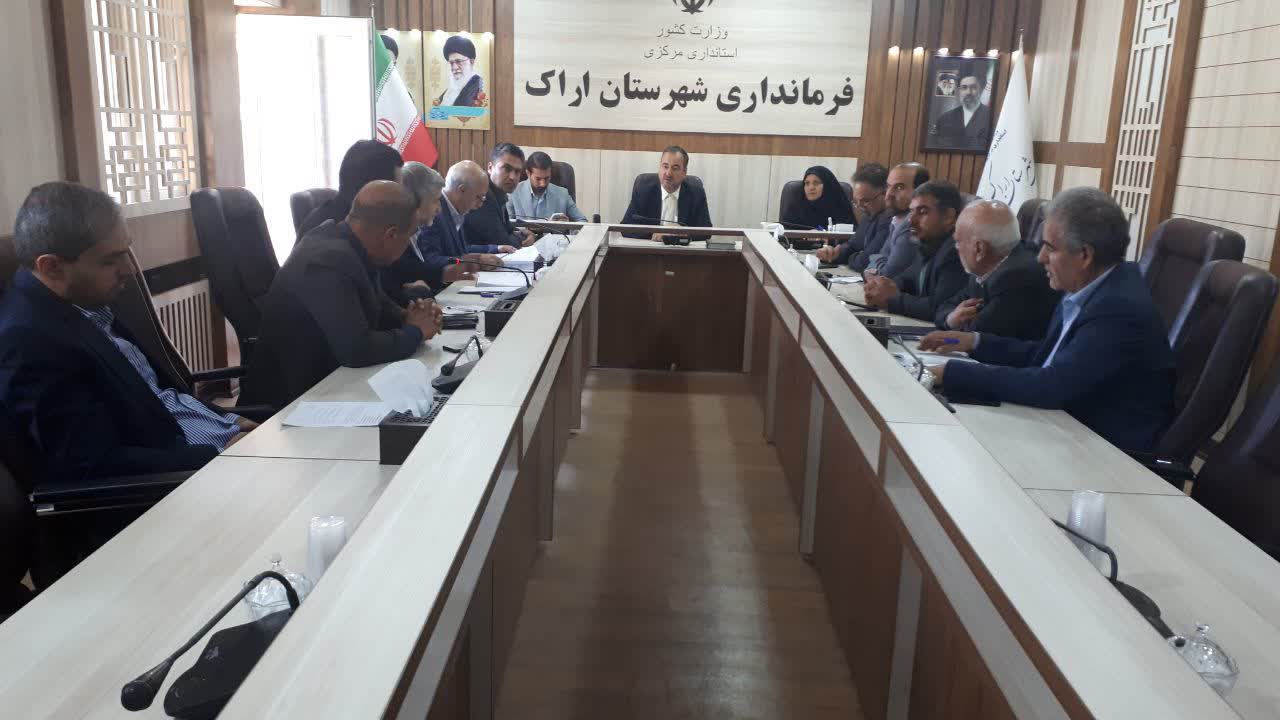 ۱۳ نانوایی آزادپز در اراک مجوز دارد